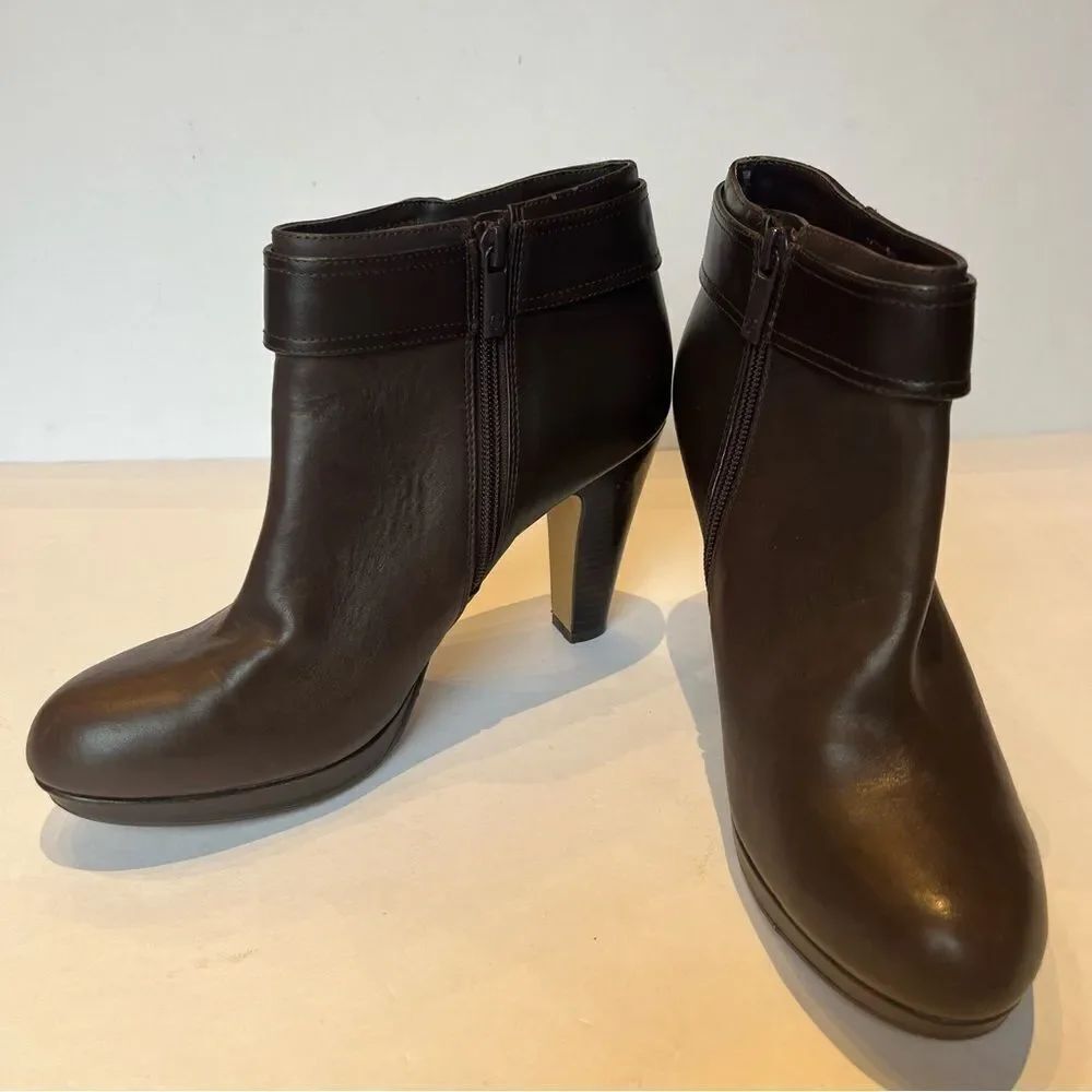 Giani Bernini Women's Heeled Leather Ankle Boots Brown Size 9M